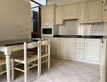 Cucina - Villetta a schiera in Vendita in Via Baranzano 12 a Serravalle Sesia