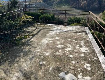 Giardino - Casa indipendente in Vendita in Località Canova a Alta Val Tidone