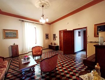 Foto 1 di 30 - Appartamento in Vendita in zona Centro a Cetona