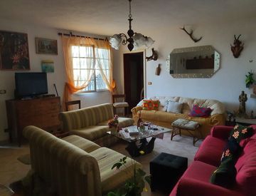 Soggiorno - Casa indipendente in Vendita in Località Veonexi a Isolabona