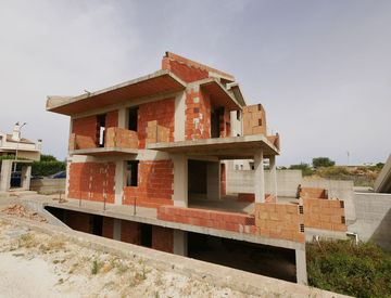 Foto 1 di 57 - Villa in Vendita in Via Alberto Sordi a Ragusa