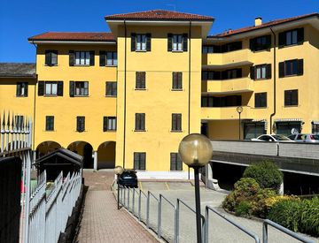 Foto 1 di 17 - Quadrilocale in Vendita in Via Carelli a Varallo