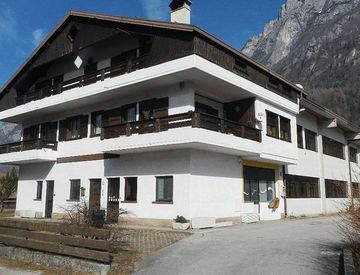 Facciata - Appartamento in Vendita in Via Campagna a Taibon Agordino