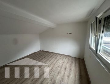 Stanza - Quadrilocale in Vendita in zona Aslago-Oltrisarco a Bolzano