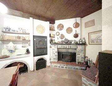 Foto 1 di 32 - Villa in Vendita in Sant'Agata a Imperia