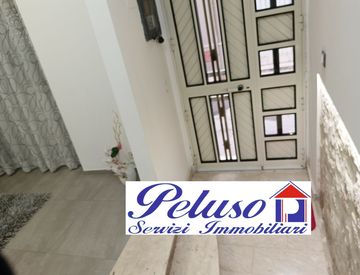 Foto 1 di 12 - Casa indipendente in Vendita in Piazza Angelo Majorana a Comiso