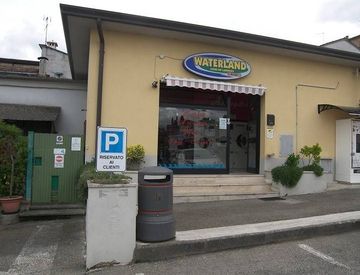 Foto 1 di 7 - Locale commerciale in Vendita in zona Pieve a Sinalunga