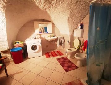 Cucina - Appartamento in Vendita in Piazza Nuova a Imperia