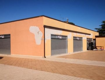 Foto 1 di 2 - Ufficio in Vendita in Viale Armando Diaz 156 A a Montevarchi