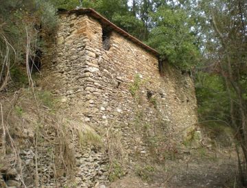Foto 1 di 6 - Rustico, casale in Vendita in Strada Provinciale 22 a Cesio