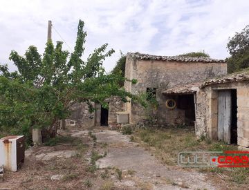 Foto 1 di 21 - Rustico, casale in Vendita in zona Centro-Jungi a Scicli