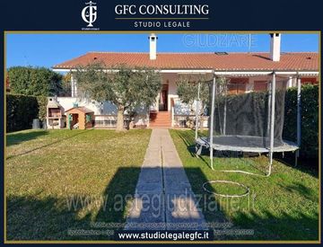 Piscina - Appartamento in Vendita in Via Alessio Olivieri 114 a Roma