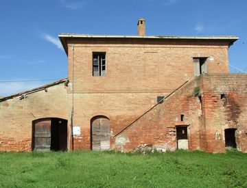Facciata - Rustico, casale in Vendita in Strada Statale 326 Ovest 326 a Montepulciano