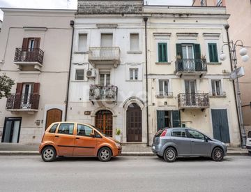 Foto 1 di 32 - Quadrilocale in Vendita in Corso Umberto I 79 a Spinazzola