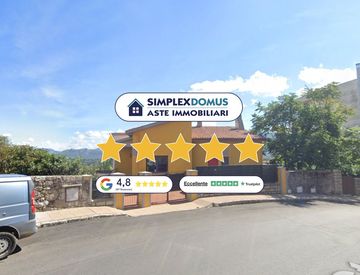 Foto 1 di 32 - Appartamento in Vendita in Circonvallazione San Francesco a Tempio Pausania