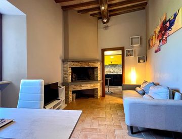 Soggiorno - Trilocale in Vendita in Via Regina Margherita a Massa Martana
