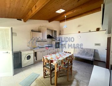 Cucina - Bilocale in Vendita in Via Giuseppe Mazzini a Pompeiana