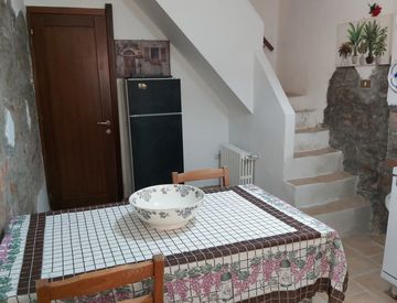 Foto 1 di 17 - Bilocale in Affitto in Via Sandro Pertini 5 a Granozzo con Monticello