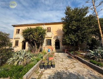 Facciata - Rustico, casale in Vendita in Via Bonuzzo Sant' Anna a Verona