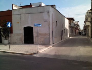 Foto 1 di 7 - Casa indipendente in Vendita in Via Largo Loreto 2 a Trinitapoli