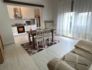 Foto 1 di 3 - Casa indipendente in Affitto in Via Francesca Romea a Altopascio