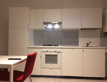 Foto 1 di 12 - Bilocale in Affitto in Via Carlo Farini 37 a Milano