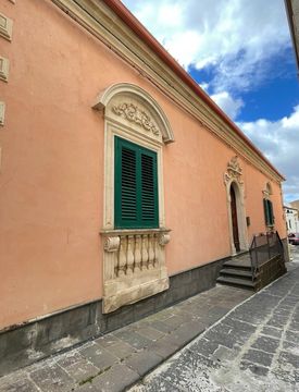 Foto 1 di 31 - Casa indipendente in Vendita in Via Angioli 4 a Monterosso Almo