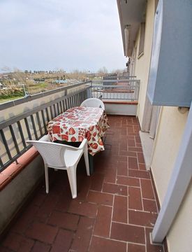 Terrazza - Monolocale in Vendita in Viale John Fitzgerald Kennedy a Sarzana