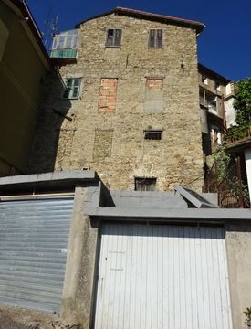 Foto 1 di 15 - Appartamento in Vendita in Via Roma 113 a Ceriana