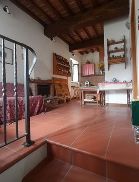 Soggiorno - Bilocale in Vendita in Via Chitignano 1 a Chitignano