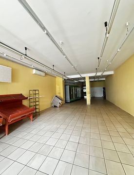 Vista - Locale commerciale in Affitto in Via Chiesanuova 82 a San Donà di Piave