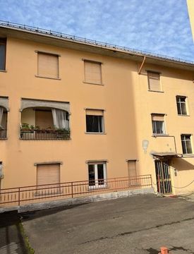 Foto 1 di 36 - Trilocale in Vendita in Via Roma 13 a Valduggia