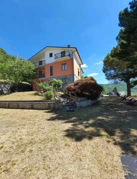 Facciata - Villa in Vendita in cicogni 2 a Alta Val Tidone