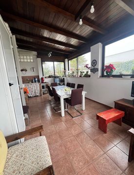 Portico - Villa in Vendita in Via Giacinti 11 a Taranto