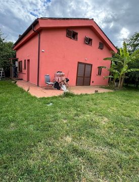 Foto 1 di 23 - Casa indipendente in Vendita in Via Ponte Tura 31 a Grosseto