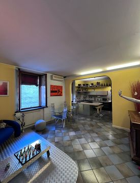 Quadrilocale in Vendita in Via Carlo Mayr a Ferrara - 86mq - Casa.it