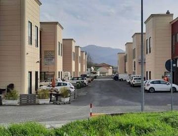 Foto 1 di 2 - Attività commerciale in Vendita in Via Guglielmo Lippi Francesconi 1256 a Lucca