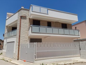 Foto 1 di 16 - Quadrilocale in Vendita in Via Napoli 35 a San Ferdinando di Puglia