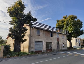 Foto 1 di 22 - Edificio in Vendita in Via Tommaso Campanella 175 a Imola