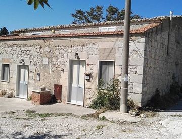 Foto 1 di 6 - Rustico, casale in Vendita in bellocozzo 6 a Ragusa