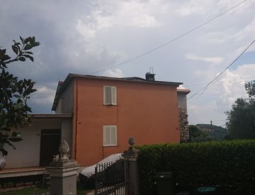Foto 1 di 11 - Casa indipendente in Vendita in Via Paterno 31 a Trivigliano