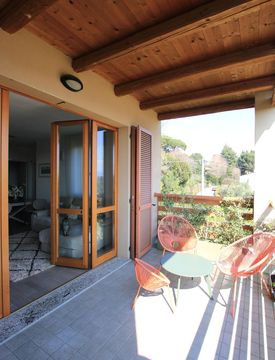 Terrazza - Trilocale in Vendita in Via Lodorina 3 a Erba