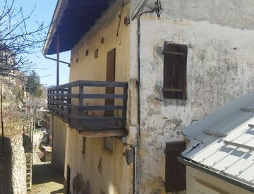 Foto 1 di 4 - Casa indipendente in Vendita in Via della Chiesa 5 a Briga Alta