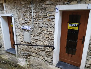 Foto 1 di 23 - Casa indipendente in Vendita in Via Castello 5 a Olivetta San Michele