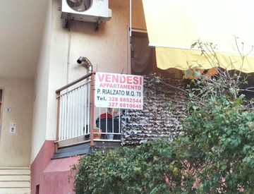 Foto 1 di 6 - Trilocale in Vendita in Via Aldo Moro a Capri Leone