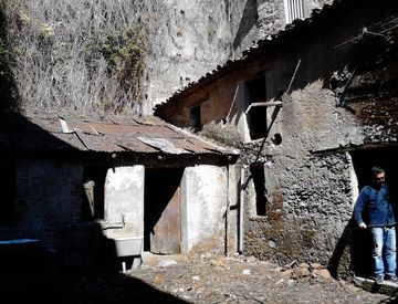 Foto 1 di 4 - Casa indipendente in Vendita in Via Italia a Taverna