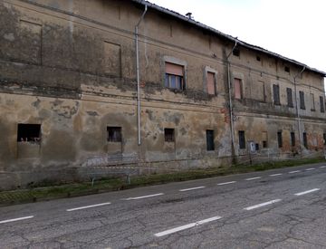 Foto 1 di 2 - Casa bifamiliare, trifamiliare in Vendita in Via Guglielmo Marconi 3 a Pezzana