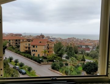 Foto 1 di 11 - Attico, mansarda in Vendita in Circonvallazione Monaci 6 a Sant'Agata di Militello