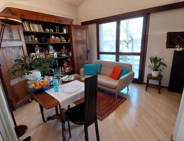 Foto 1 di 19 - Bilocale in Vendita in Via Giosuè Carducci 571 a Ispra