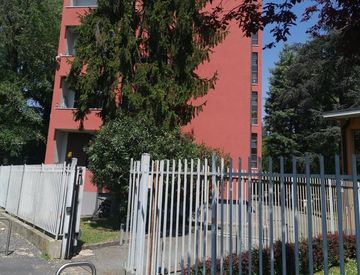 Foto 1 di 5 - Bilocale in Vendita in Via Osteno a Milano